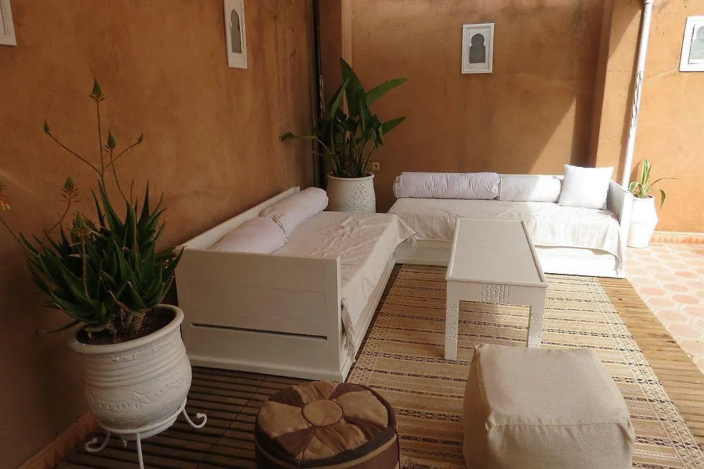 Riad Awinati Location Privatisee ,Piscine Chauffee , Beau Rooftop Marakeş Fas