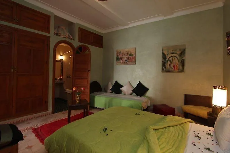 Riad Awinati Location Privatisee ,Piscine Chauffee , Beau Rooftop Marrakesh