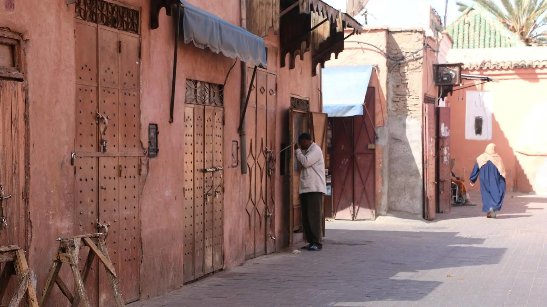 Riad Awinati Location Privatisee ,Piscine Chauffee , Beau Rooftop Marrakesh 3*,